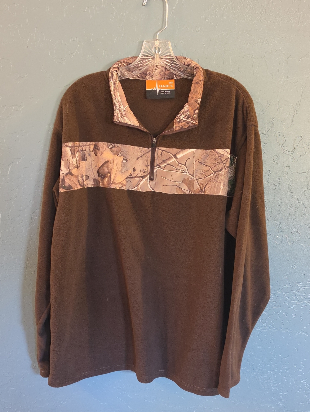 Habit Men's Brown Zip-Up Fleece Pullover with Camo Accent